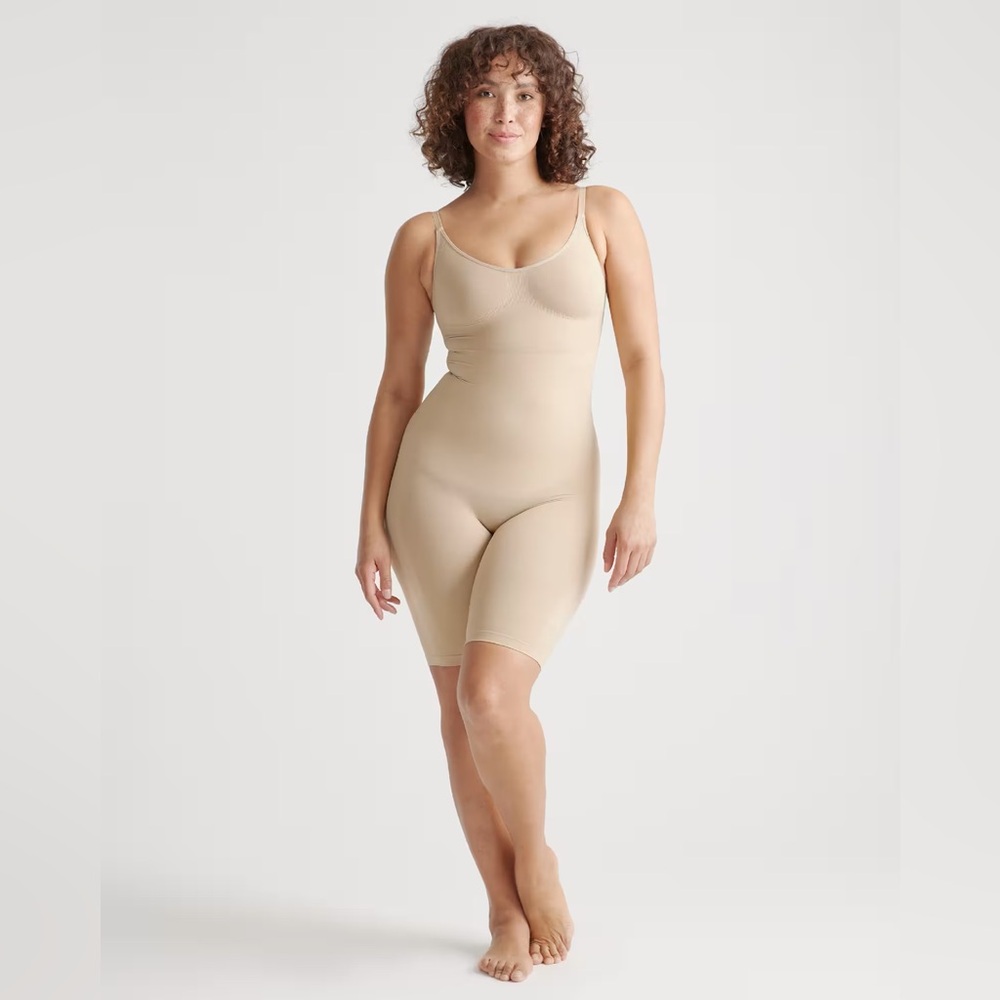 NWT Quince Mid-Thigh Sculpting Bodysuit – Clay Tan, Size M Sold Out Online